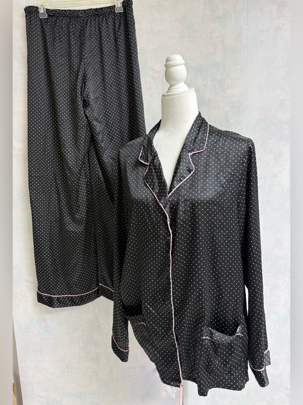 Victoria’s Secret “Satin Feel” PJ Pant Set- Black/White Polka Dots, Lavender Trm